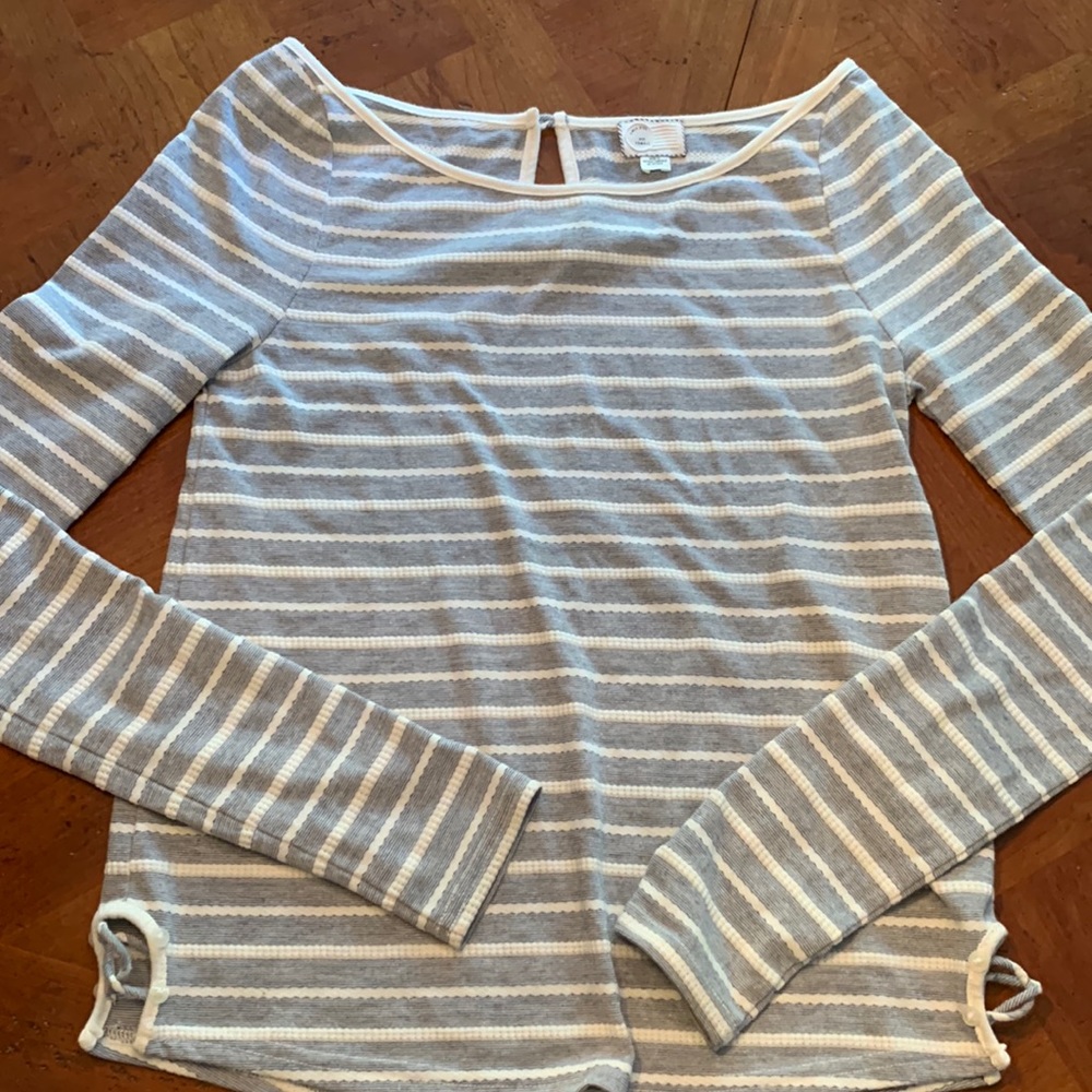Anthropologie 9-H15 STCL Pale blue and White Top